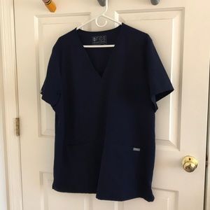 Figs Scrub Top 2 pocket